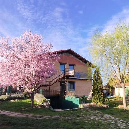 Albergue De Peregrinos Casa Flor Murias de Rechivaldo Luaran gambar