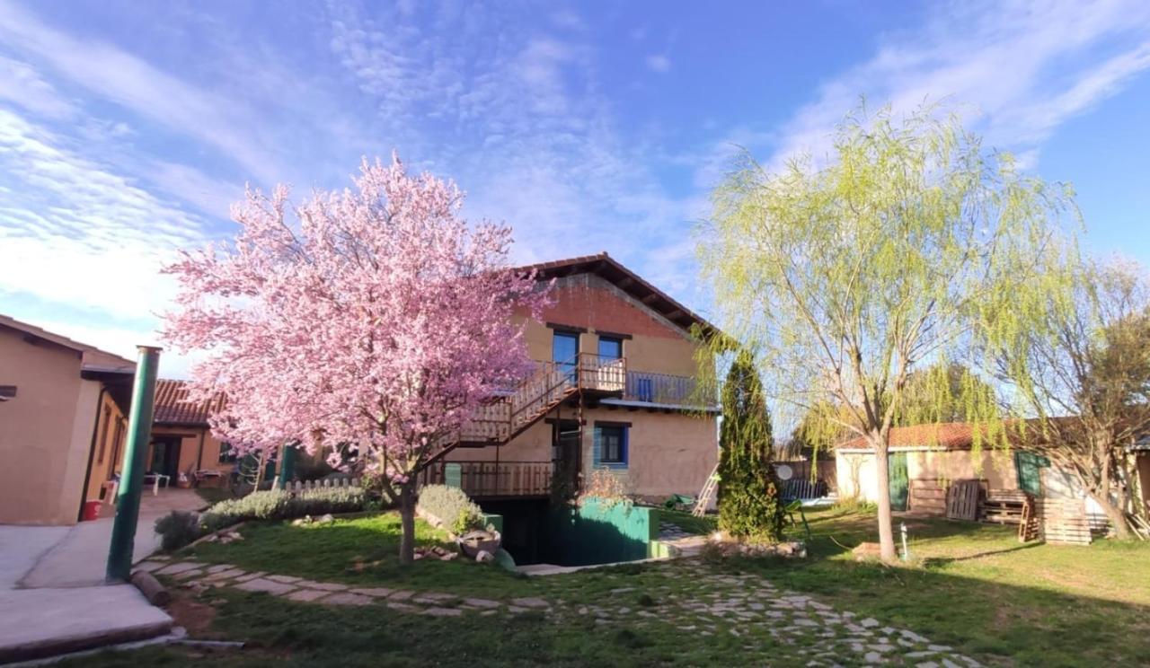 Albergue De Peregrinos Casa Flor Murias de Rechivaldo Luaran gambar