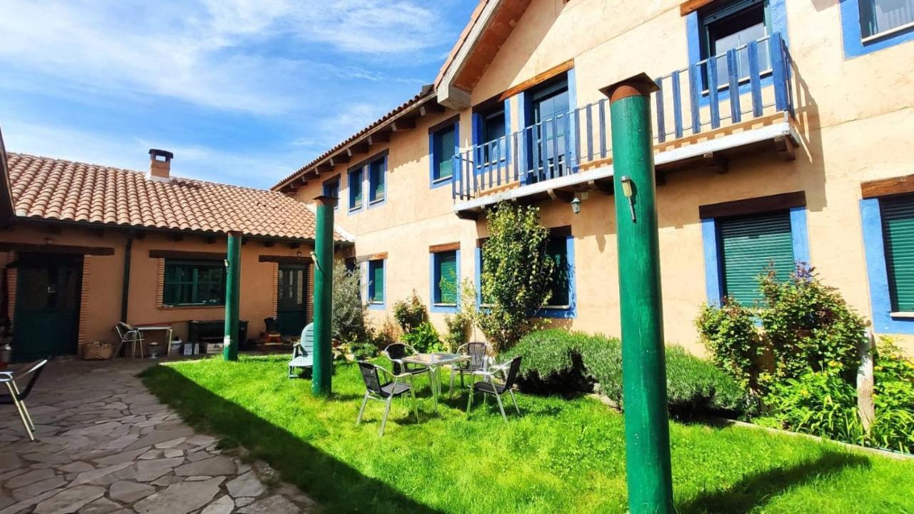 Albergue De Peregrinos Casa Flor Murias de Rechivaldo Luaran gambar